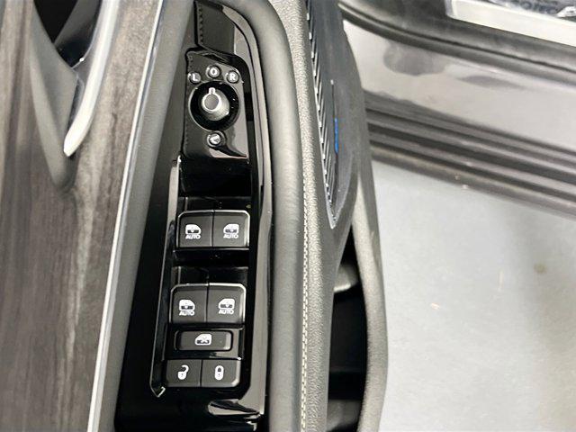 used 2022 Jeep Grand Cherokee car, priced at $38,045