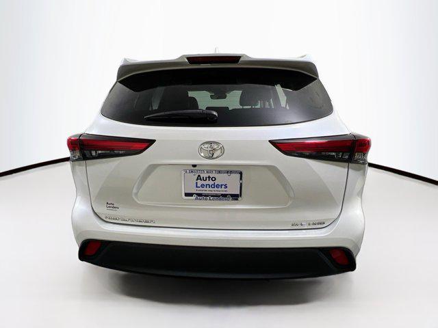 used 2021 Toyota Highlander car, priced at $35,245