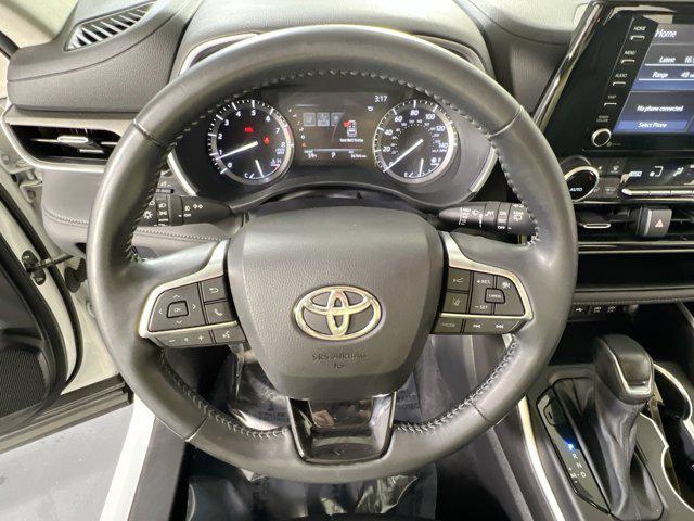 used 2021 Toyota Highlander car, priced at $35,245