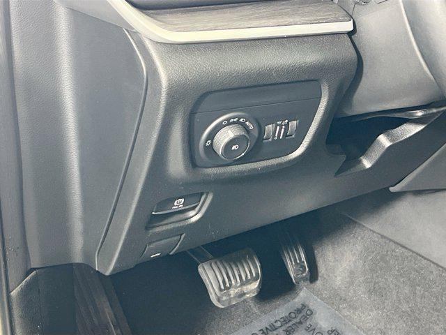 used 2022 Jeep Grand Cherokee car, priced at $33,731