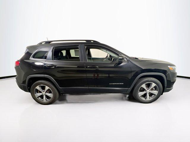 used 2022 Jeep Cherokee car, priced at $27,196