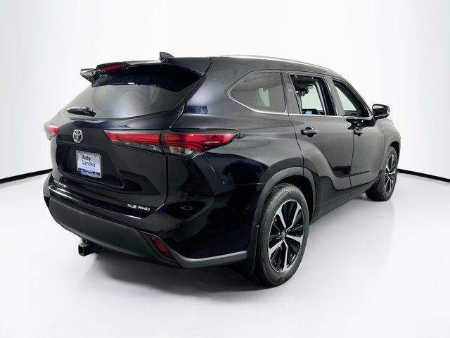 used 2021 Toyota Highlander car, priced at $35,770