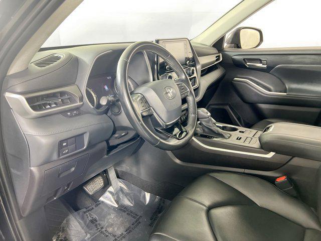 used 2021 Toyota Highlander car, priced at $35,770