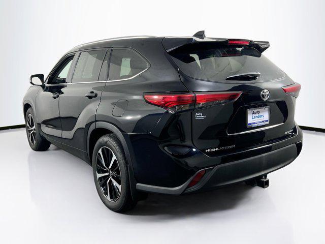 used 2021 Toyota Highlander car, priced at $35,770