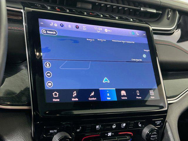 used 2022 Jeep Grand Cherokee car, priced at $32,990