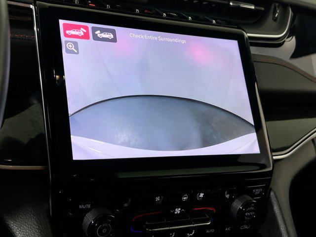 used 2022 Jeep Grand Cherokee car, priced at $32,990