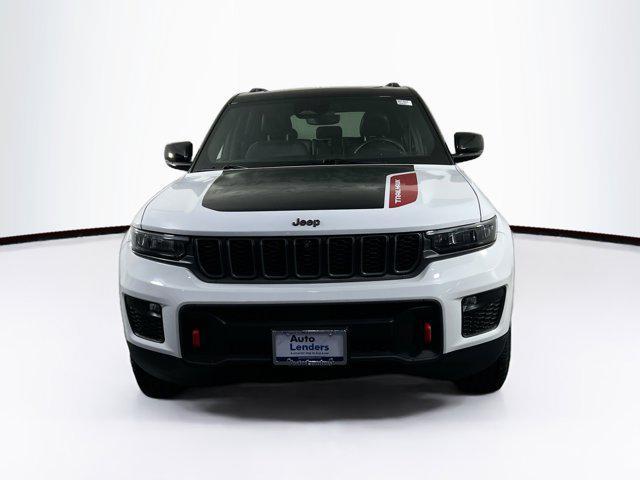 used 2022 Jeep Grand Cherokee car, priced at $32,990