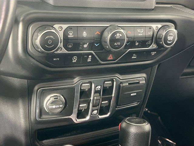 used 2022 Jeep Gladiator car, priced at $35,671