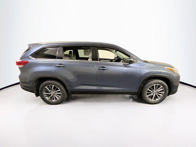 used 2019 Toyota Highlander car, priced at $27,446