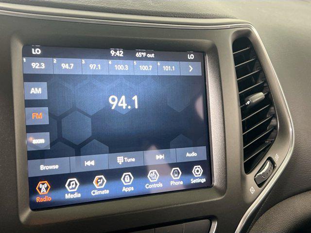 used 2022 Jeep Cherokee car, priced at $25,162