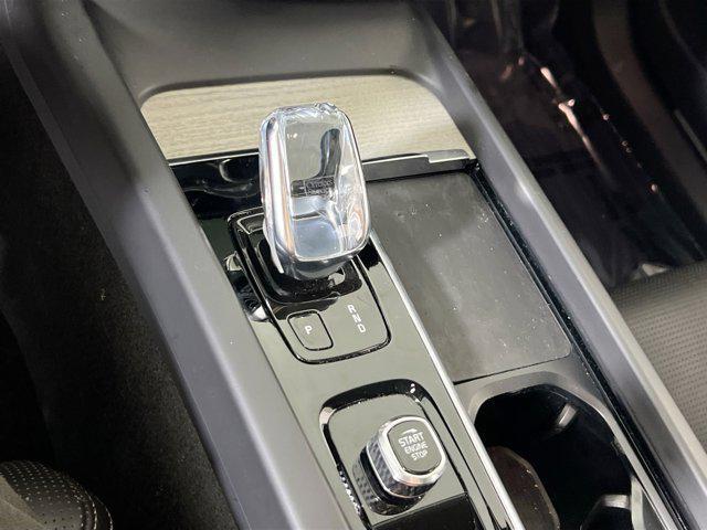 used 2022 Volvo XC60 car, priced at $34,221