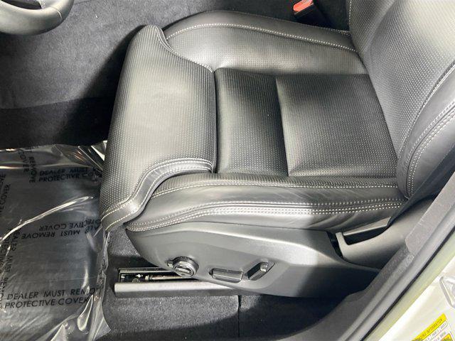 used 2022 Volvo XC60 car, priced at $34,221