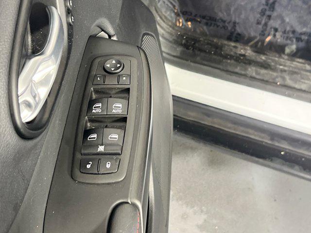 used 2022 Jeep Cherokee car, priced at $27,495