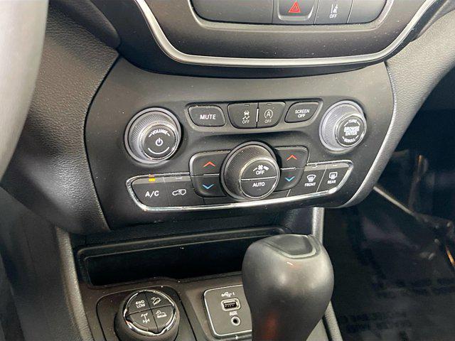 used 2022 Jeep Cherokee car, priced at $27,495