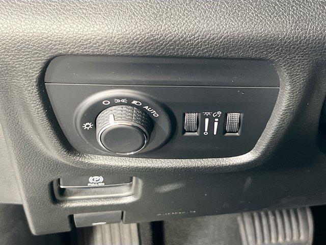 used 2023 Jeep Grand Cherokee car, priced at $35,997