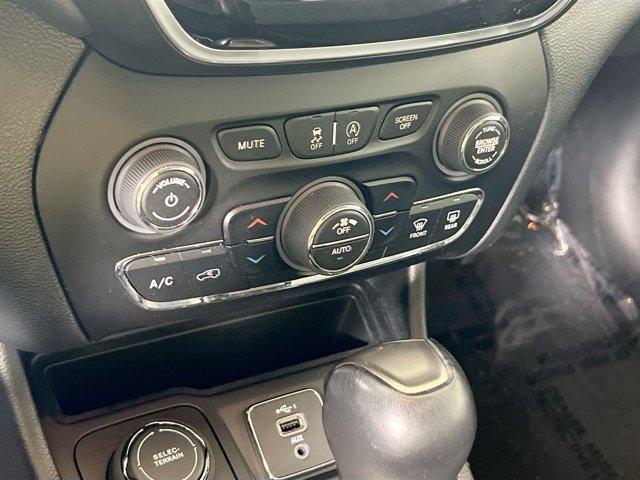 used 2022 Jeep Cherokee car, priced at $24,042