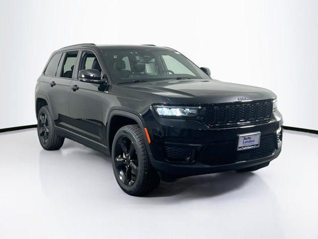used 2022 Jeep Grand Cherokee car, priced at $35,741