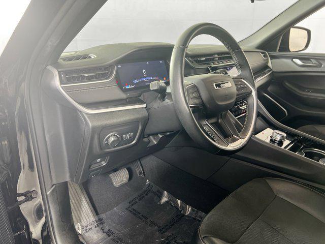 used 2022 Jeep Grand Cherokee car, priced at $35,741