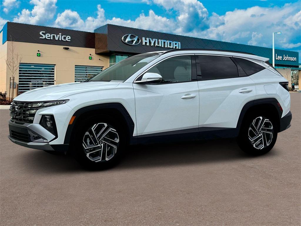 new 2025 Hyundai TUCSON Hybrid car, priced at $39,245