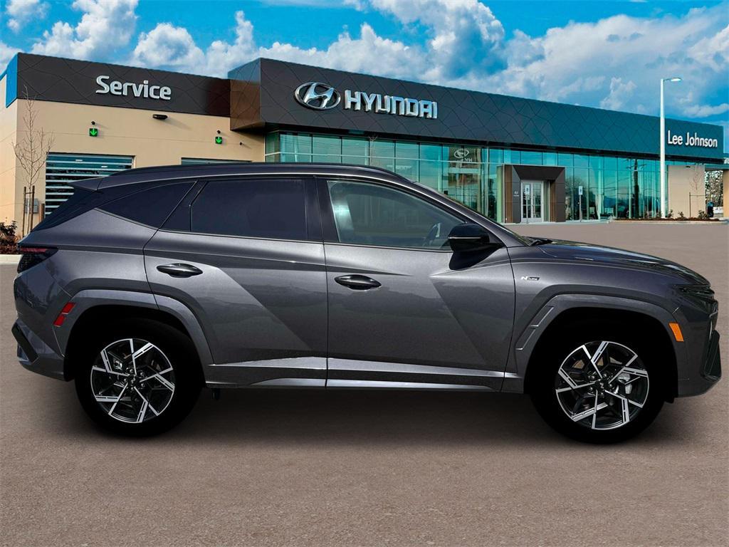 new 2025 Hyundai TUCSON Hybrid car, priced at $34,210