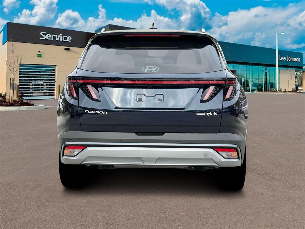 new 2025 Hyundai TUCSON Hybrid car, priced at $39,890