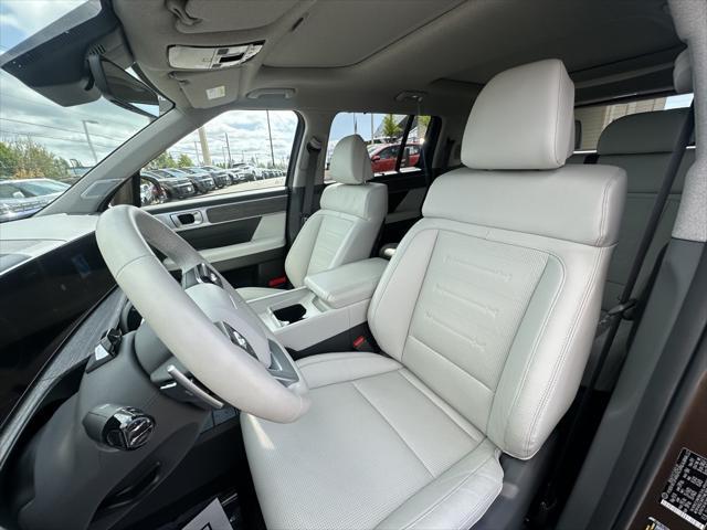 used 2024 Hyundai Santa Fe car, priced at $43,999
