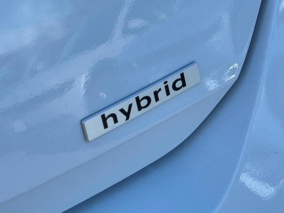 new 2024 Hyundai Elantra HEV car, priced at $29,162