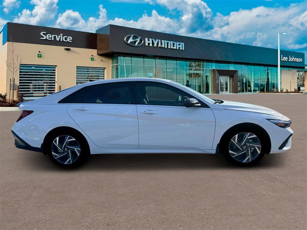 new 2025 Hyundai ELANTRA HEV car, priced at $26,215