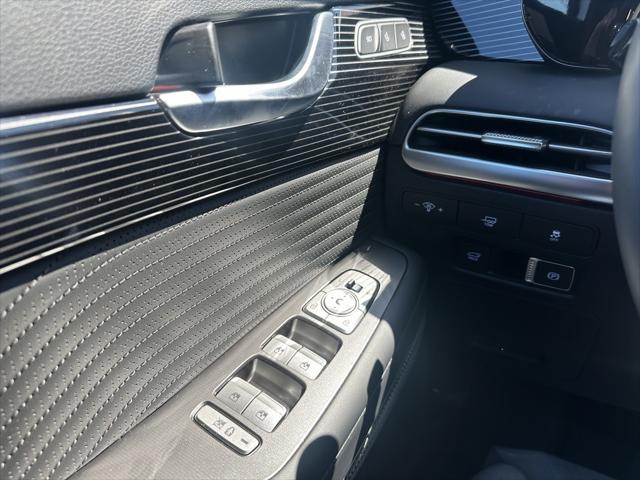 used 2025 Hyundai Palisade car, priced at $51,999
