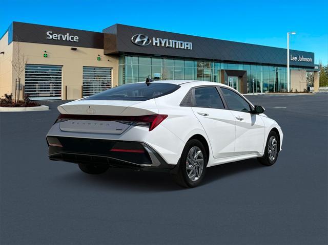 new 2025 Hyundai Elantra HEV car, priced at $25,689