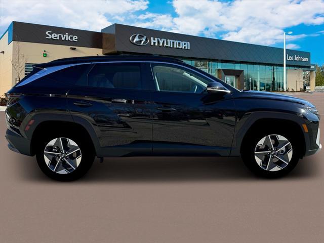 new 2025 Hyundai Tucson car, priced at $34,195