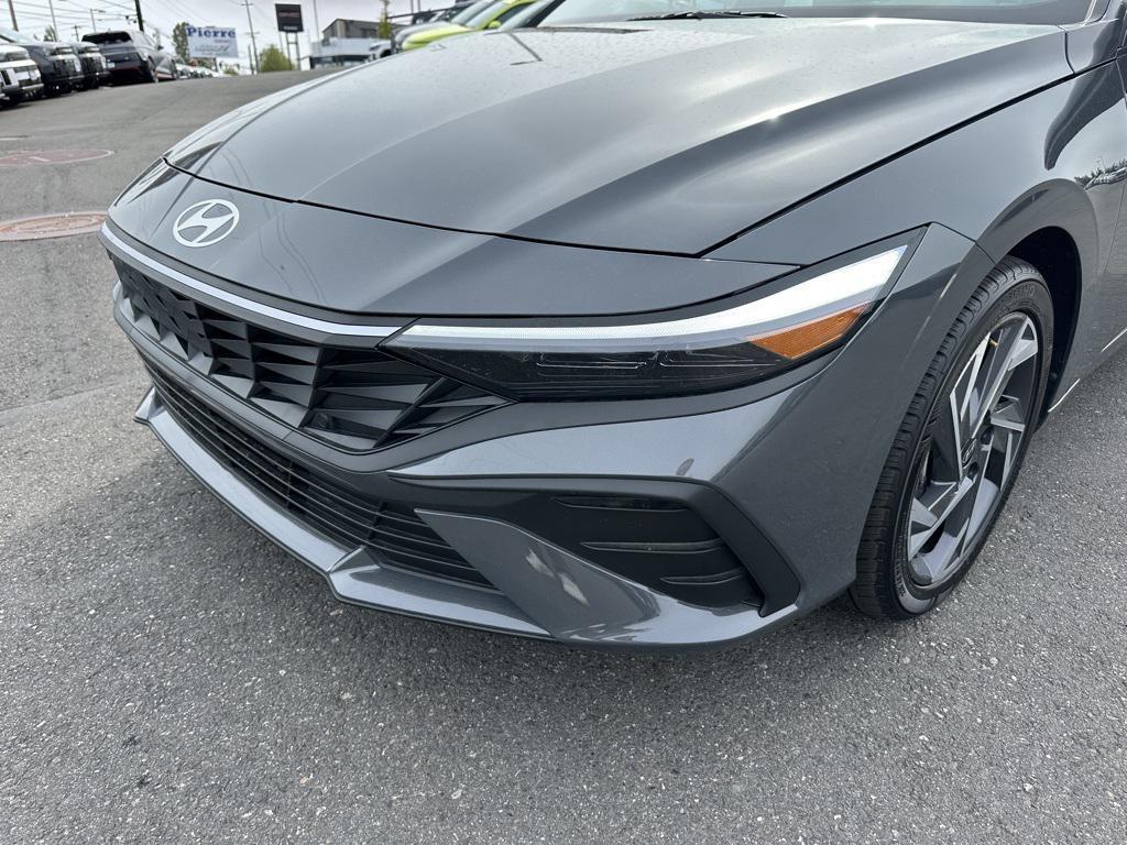 used 2025 Hyundai Elantra car, priced at $21,999