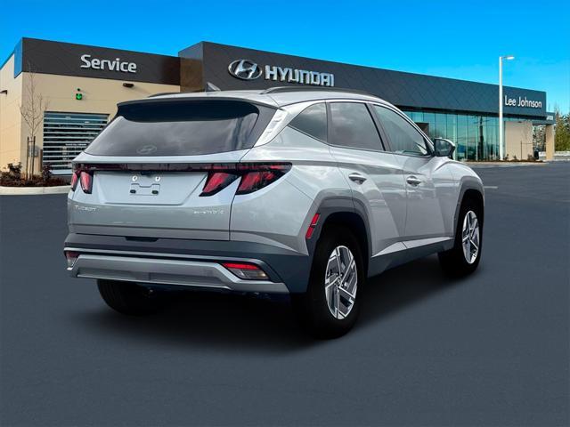 new 2025 Hyundai TUCSON Hybrid car, priced at $33,096
