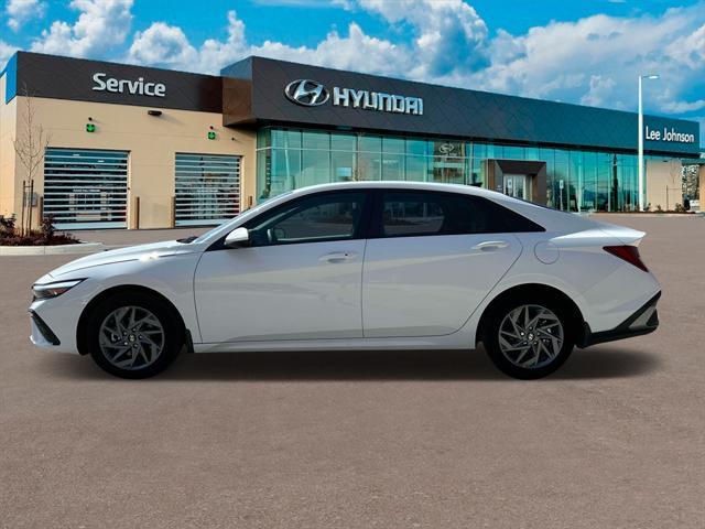 new 2025 Hyundai ELANTRA HEV car, priced at $25,118