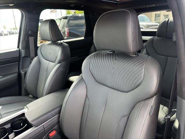 used 2025 Hyundai Palisade car, priced at $49,999