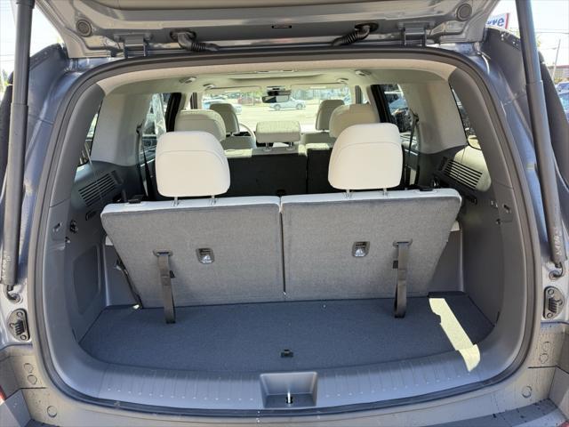 used 2025 Hyundai Santa Fe car, priced at $44,500