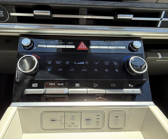 used 2025 Hyundai Santa Fe car, priced at $44,500