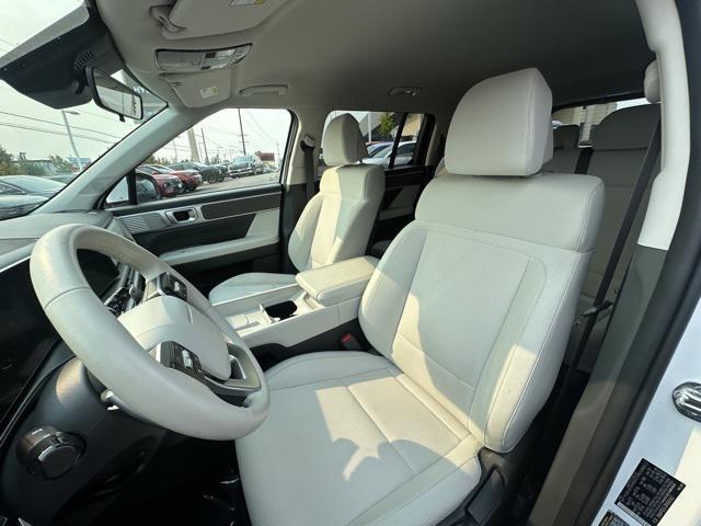 used 2024 Hyundai Santa Fe car, priced at $31,999