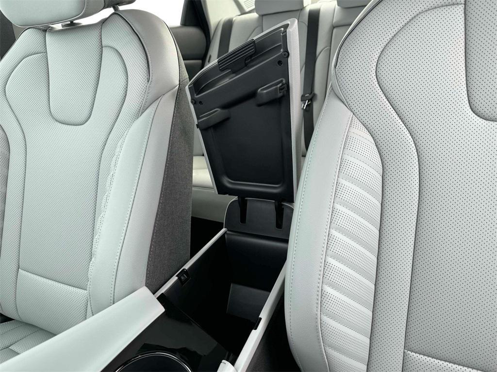 new 2025 Hyundai Elantra car, priced at $29,140