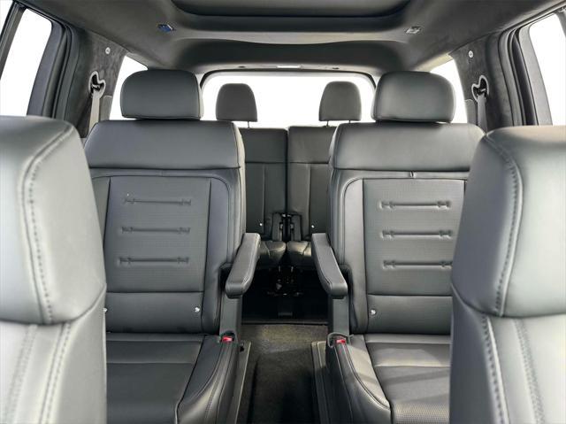 new 2025 Hyundai SANTA FE HEV car, priced at $49,390