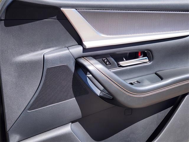 new 2025 Mazda CX-70 car, priced at $39,284