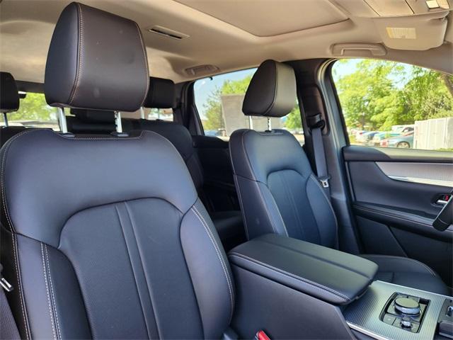 new 2025 Mazda CX-70 car, priced at $39,284