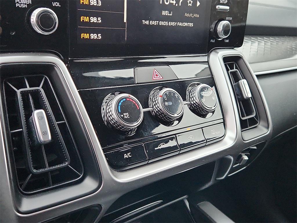 used 2022 Kia Sorento car, priced at $24,790