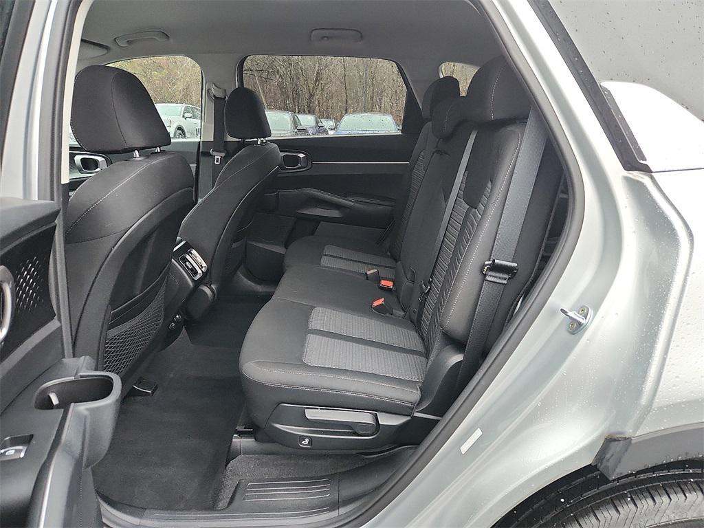 used 2022 Kia Sorento car, priced at $24,790