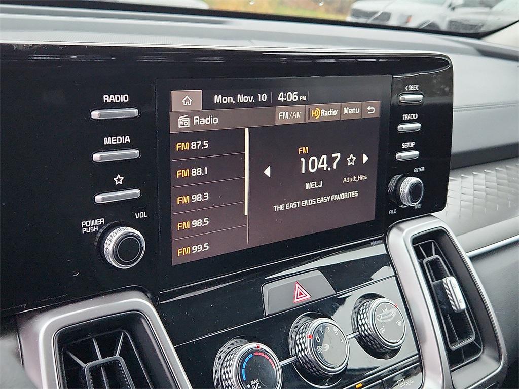 used 2022 Kia Sorento car, priced at $24,790