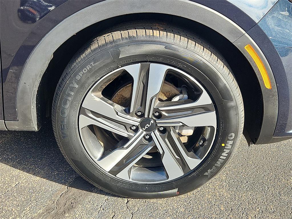 used 2023 Kia Sorento Hybrid car, priced at $27,782