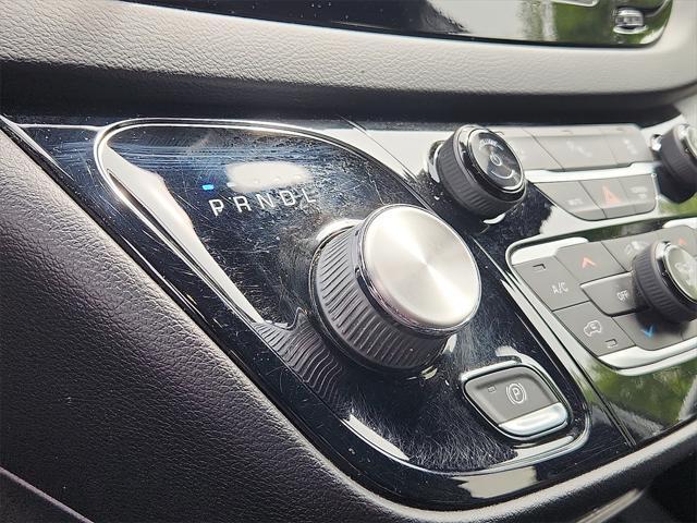 used 2020 Chrysler Pacifica car, priced at $18,988