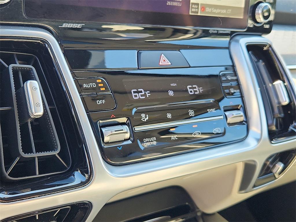 used 2023 Kia Sorento Hybrid car, priced at $32,999