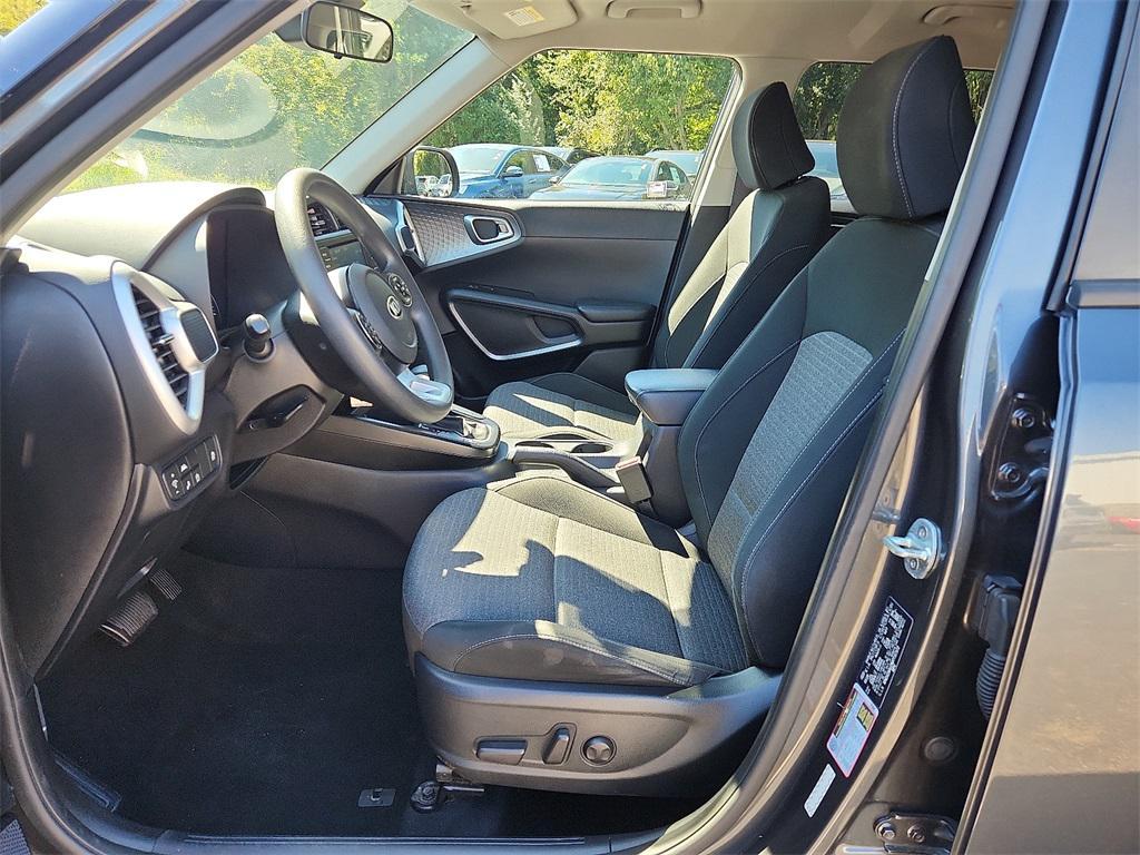 used 2021 Kia Soul car, priced at $11,994