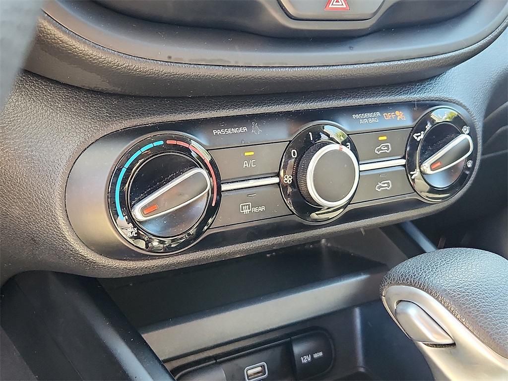 used 2021 Kia Soul car, priced at $11,994